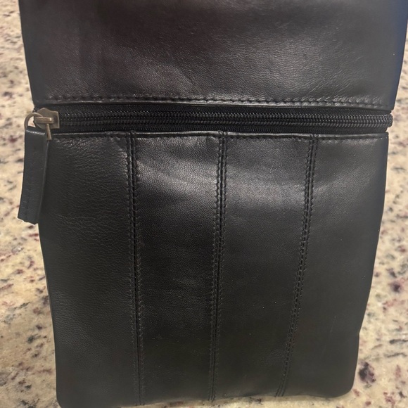 Marshal Leather Crossbody - Picture 3 of 8